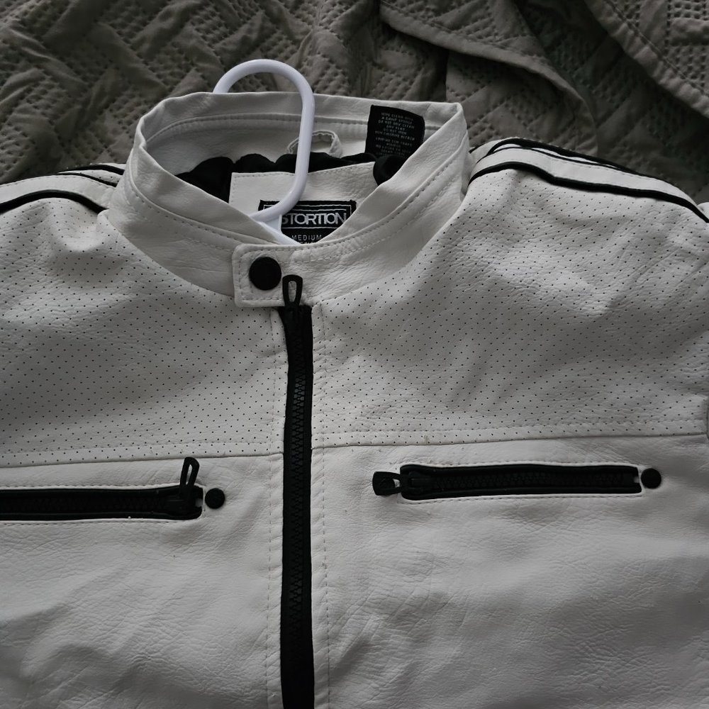 Jacket - Picture 5 of 8